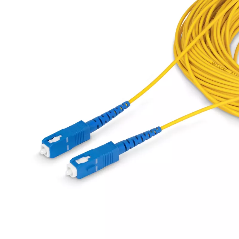 StarTech.com 30m SC/UPC į SC/UPC OS2 vienmodis paprastas šviesolaidinis kabelis, 9/125µm, 40G/100G, atsparus lenkimui, maži įterpimo nuostoliai, LSZH šviesolaidinis trumpiklis