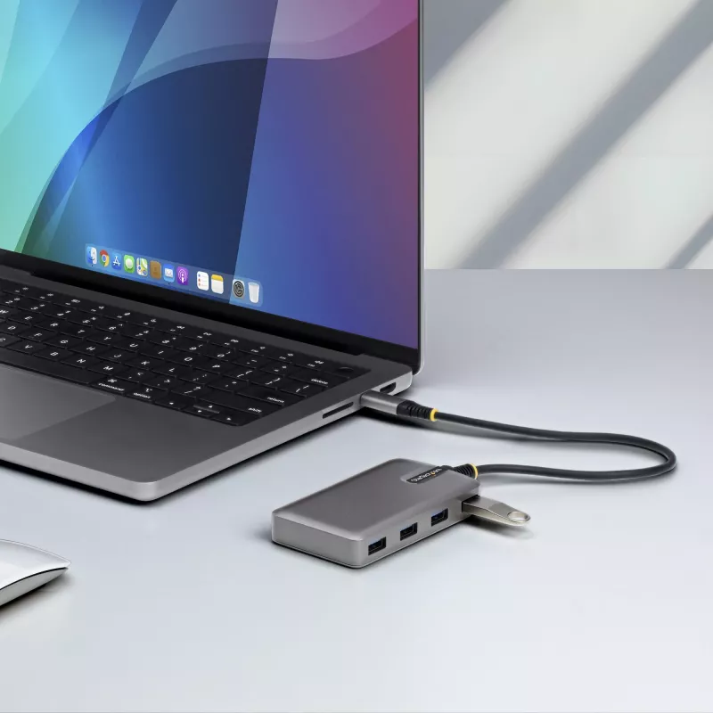 StarTech.com 4 prievadų USB-C šakotuvas, 5 Gbps, maitinamas iš magistralės, USB-C į 4x USB-A su USB-C papildomu maitinimo įėjimu, 30 cm laido, nešiojamas stalinio/nešiojamojo kompiuterio USB šakotuvas