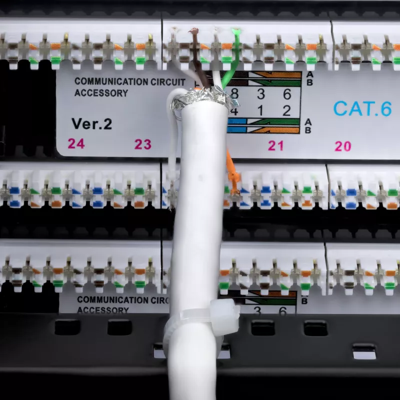 StarTech.com 48 prievadų 2U stelažinis Cat6 skirstomasis skydas, RJ45, UTP, 110 punch-down, Cat6 Ethernet skirstomasis skydas serverio stelažui