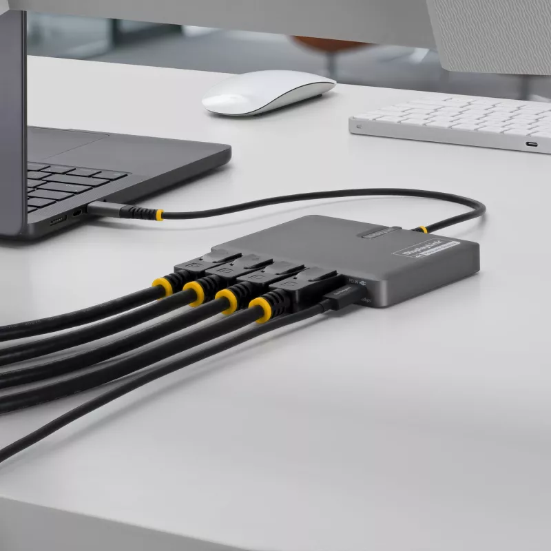 StarTech.com USB-C į keturių monitorių darbo vietos adapteris, 4K 60Hz DisplayPort, 140W PD praėjimas nešiojamojo kompiuterio įkrovimui, USB prievadas belaidžiai klaviatūrai / pelei, TAA