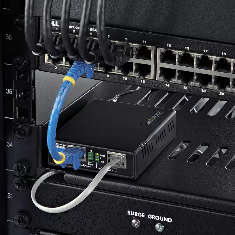 „StarTech.com“ VDSL2 eterneto plėtiklio rinkinys per vieną porą laidų, iki 1 km, 300 Mbps, LAN kartotuvas per telefono liniją / CAT5e / CAT6, pakaitalas 110VDSLEXTEU - TAA