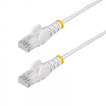 StarTech.com 2,5 m baltas plonas CAT6 Ethernet kabelis, be kliuvinių, 100W PoE, UTP, LSZH, 28AWG gryna varinė viela, plonas RJ45 tinklo jungiamasis laidas su įtempimo mažinimo elementais, individualiai išbandytas