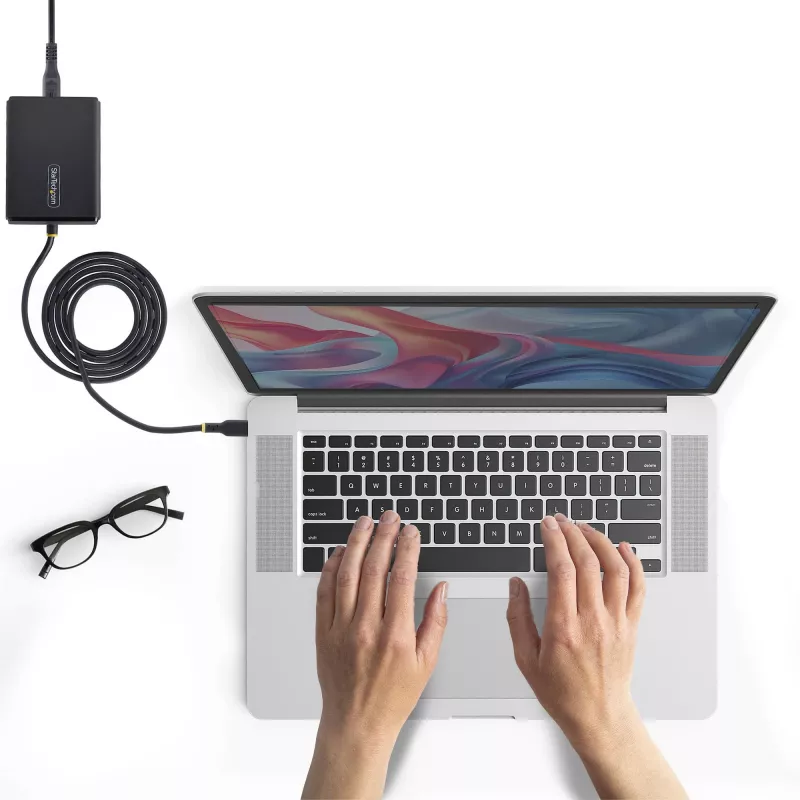 StarTech.com 100W USB-C nešiojamojo kompiuterio įkroviklis su 1,5 m pritvirtintu USB-C laidu, maitinimo adapteris, tinkantis Dell, XPS, HP ProBook, MacBook Pro, Microsoft Surface Pro