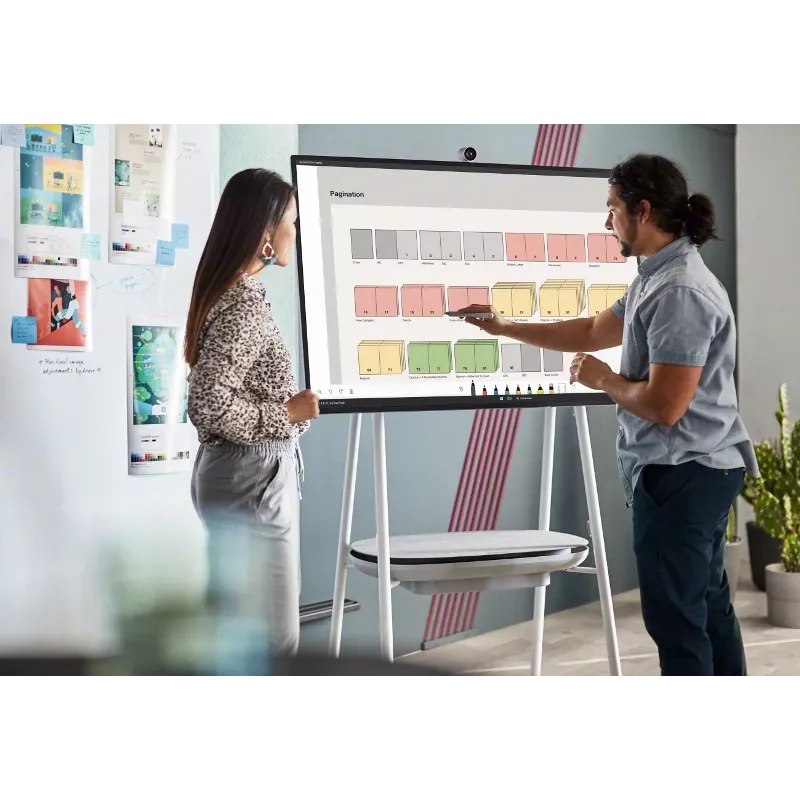 APC Smart-UPS Charge Mobile Battery (CSH2) – nešiojamas ličio jonų maitinimo modulis, skirtas Microsoft Surface Hub 2S ir Surface Hub 3