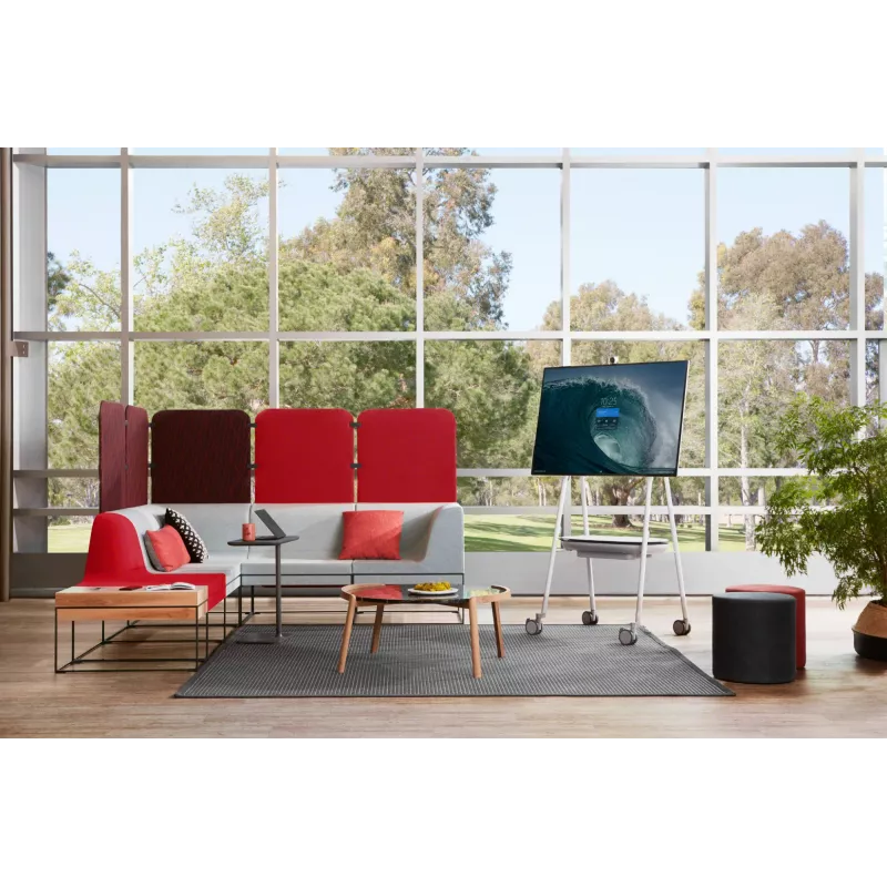 APC Smart-UPS Charge Mobile Battery (CSH2) – nešiojamas ličio jonų maitinimo modulis, skirtas Microsoft Surface Hub 2S ir Surface Hub 3