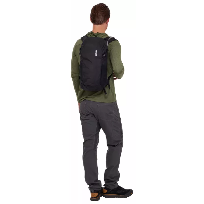 Thule Alltrail TAHP216 Juoda kelioninė kuprinė 16L