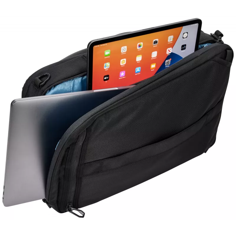 Kuprinė Thule Accent Convertible 17L – juoda, 17 L talpa, transformuojama į lagaminą