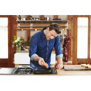 Tefal Jamie Oliver E24541 kvadratinis kepimo indas 2,5 L juodas — dugno skersmuo 17,5 cm, dydis 290×458 mm