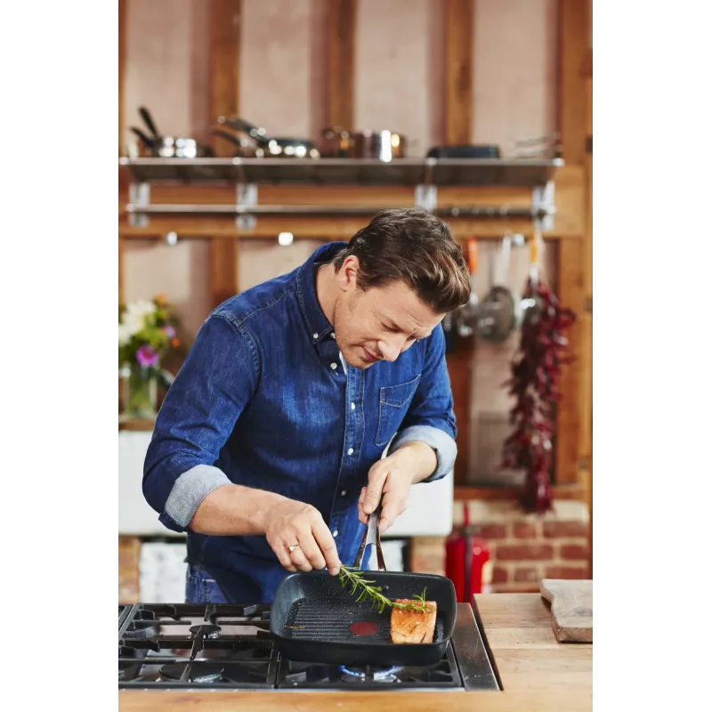 Tefal Jamie Oliver E24541 kvadratinis kepimo indas 2,5 L juodas — dugno skersmuo 17,5 cm, dydis 290×458 mm