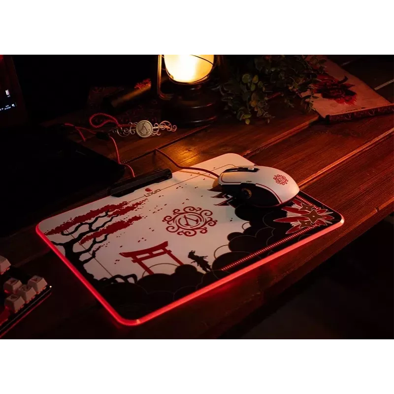 Lexip X Ubisoft - Assassin's Creed - Shadows Pelėdos kilimėlis, juoda, auksinė, raudona, balta, paveikslėlis, USB maitinimas, žaidimų pelės kilimėlis