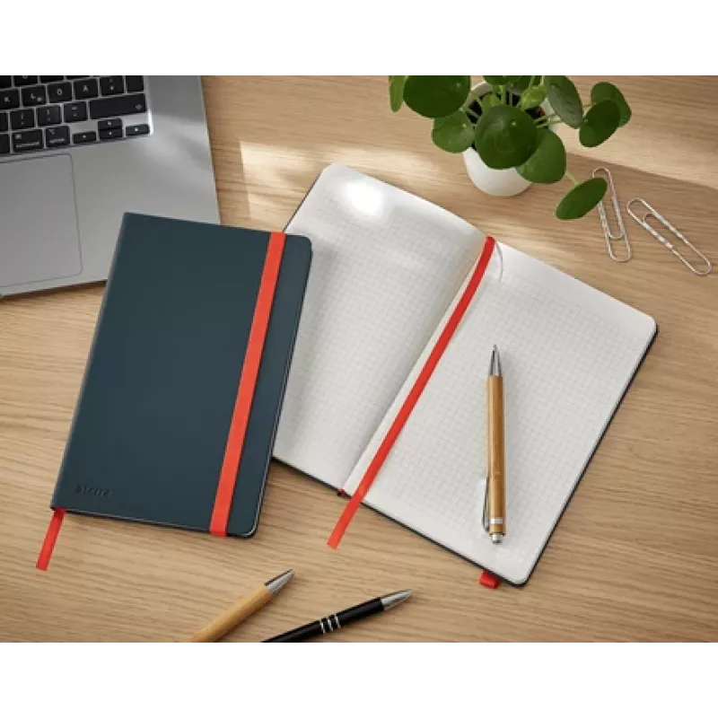 Leitz Cosy Notebook Soft Touch kvadratinis kietu viršeliu, vienspalvis, juodas, A5, 80 lapų, matinis, 100 g/m²