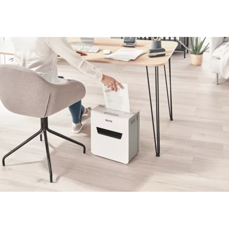 Popieriaus smulkintuvas Leitz IQ Protect Premium 3M P5, mikro pjūvis 2x15 mm, 10 l, 125 lapų, 55 dB, liečiamas valdymas