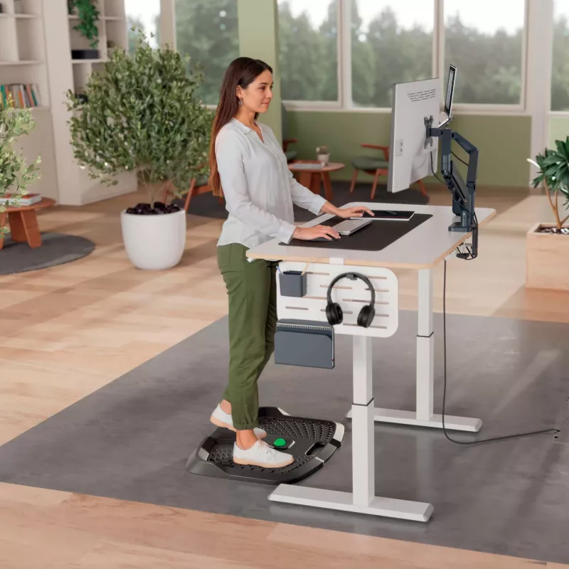 Leitz Ergo Active ergonominis antinuovarginis kilimėlis stovėjimui, stačiakampis, juodas, poliuretanas, 605 x 681 mm