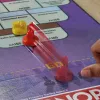 Monopoly Knockout – Šeimyninis vakarėlių žaidimas, greitas stalo žaidimas nuo 8 metų, 2-8 žaidėjai, 20 min.