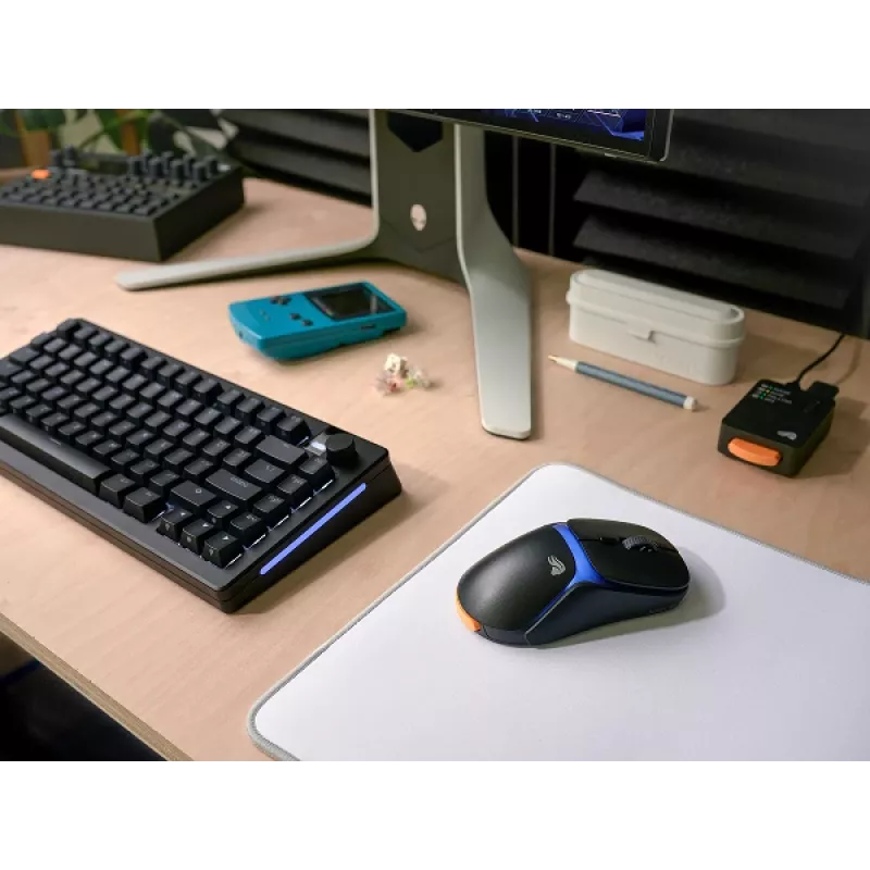 Glorious Gaming Model O3 Wireless žaidimų pelė - InfinitePlay keičiamų baterijų sistema, 8k dažnis, 130M paspaudimų optiniai jungikliai, itin lengva 66g, 30K DPI optinis jutiklis, RGB - Juoda