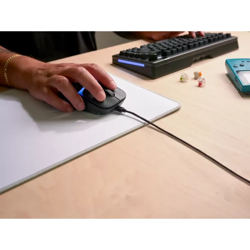 Glorious Gaming Model D3 Wired žaidimų pelė - itin lengva 57g, optiniai jungikliai 130M paspaudimų, 30K DPI BAMF 3.0 jutiklis, 750 IPS sekimas, 50G pagreitis, tinka visiems laikymo būdams - juoda