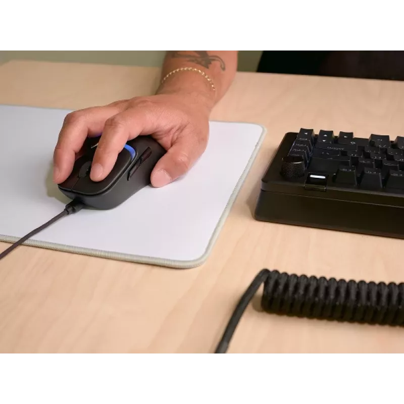 Glorious Gaming Model D3 Wired žaidimų pelė - itin lengva 57g, optiniai jungikliai 130M paspaudimų, 30K DPI BAMF 3.0 jutiklis, 750 IPS sekimas, 50G pagreitis, tinka visiems laikymo būdams - juoda
