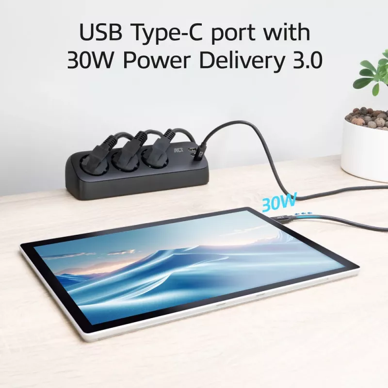 ACT AC2480 stalinis rozetinis blokas su 3 F tipo lizdais, 30W Power Delivery, USB Type-C/A prievadais, 1.5 m kabeliu