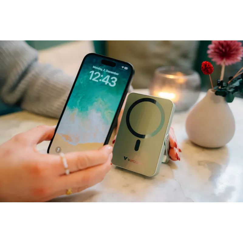 Verbatim Charge 'n' Go belaidis magnetinis maitinimo bankas su stovu - 10000 mAh Žalia