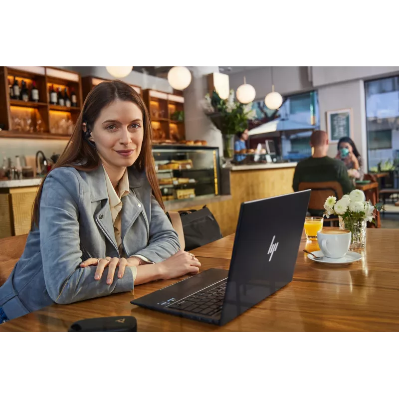 HP Poly Voyager Legend 30 belaidė ausinė