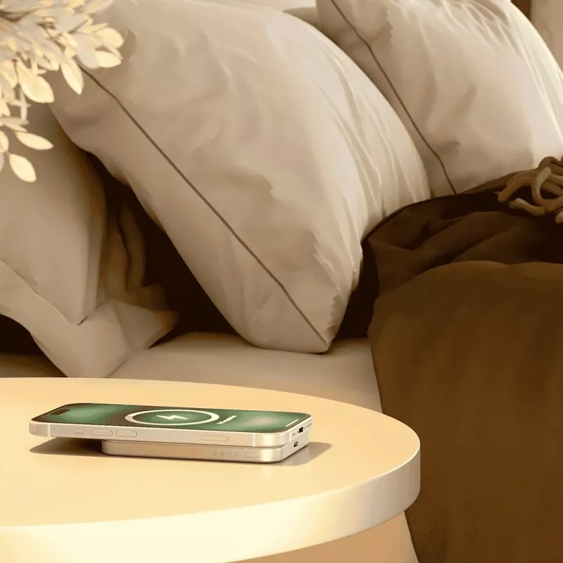 ZENS Pro 1 Slim 5000 mAh belaidis įkroviklis Baltas