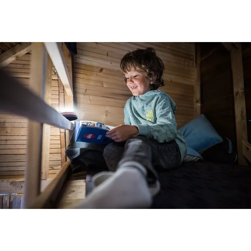 Baterijomis maitinamas kempingo žibintas Ledlenser Kidcamp6 – LED RGB, 60 lm, AAA, ABS korpusas, 95 g