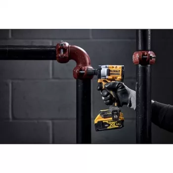 DeWALT DCF922P2T-QW veržliaraktis 1/2 colio 2500 aps./min 610 N·m Juodas, Geltonas 415 W 18 V