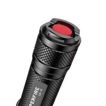Žibintuvėlis Superfire L6-H – nešiojamas LED žibintuvėlis 900 lm, 15W
