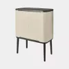 Brabantia Bo Touch Bin 33 L 3 krepšeliai Smėlio spalvos Plotis 540 mm Gylis 312 mm Aukštis 680 mm