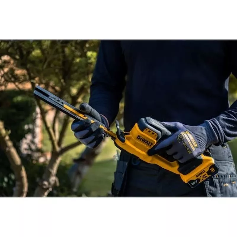 DeWalt DCMHT520N-XJ akumuliatorinis kompaktiškas krūmapjovys