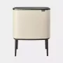 Brabantia Bo Touch Bin 34 L dviejų kibirėlių smėlio spalvos 540 mm × 312 mm × 680 mm