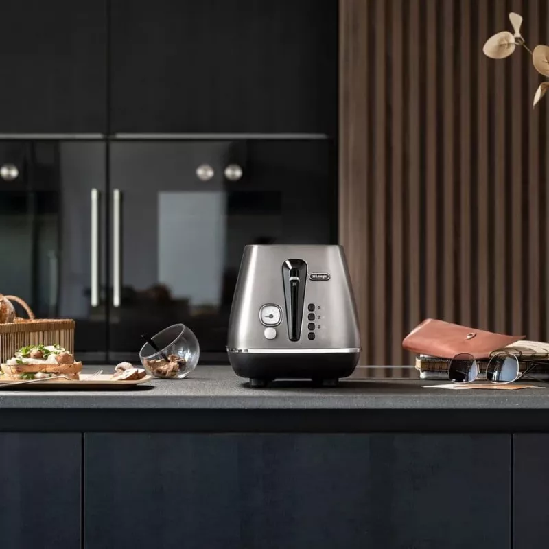 De’Longhi CTIN2103.TB skrudintuvas 2 griežinėliai 900 W Juoda