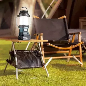 Nešiojamas Bluetooth radijas Makita DMR057 su lempa ir žibintuvėliu