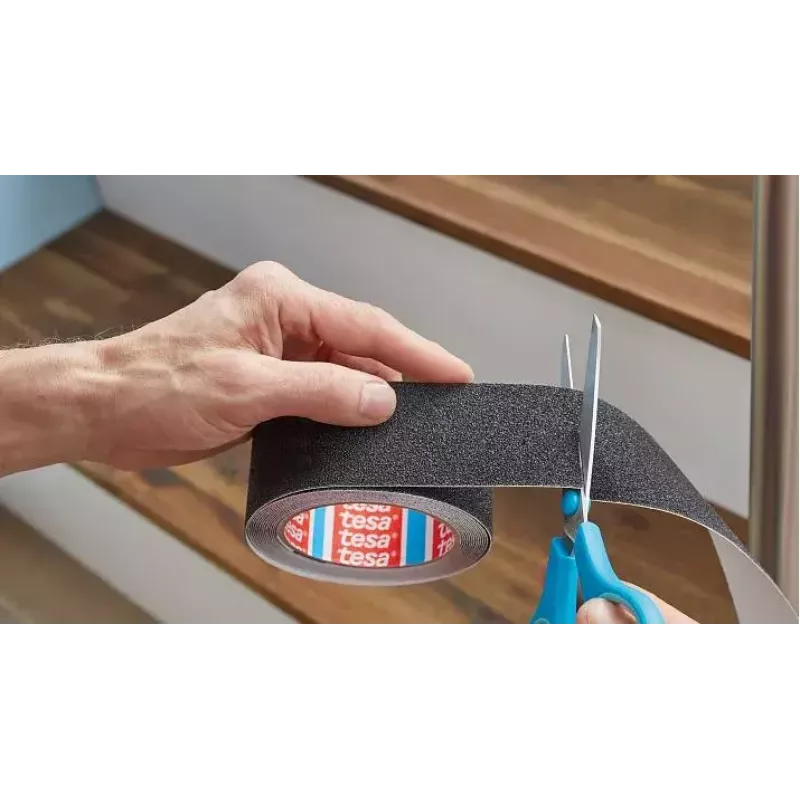 Lipnioji juosta TESA 55587-00000-11 Juoda 5 m