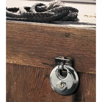 MASTER LOCK 40EURD 70 mm nerūdijančio plieno diskinis spyna su uždaromu lankeliu