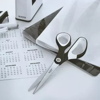 Žirklės Leitz WOW Straight Cut juodos baltos