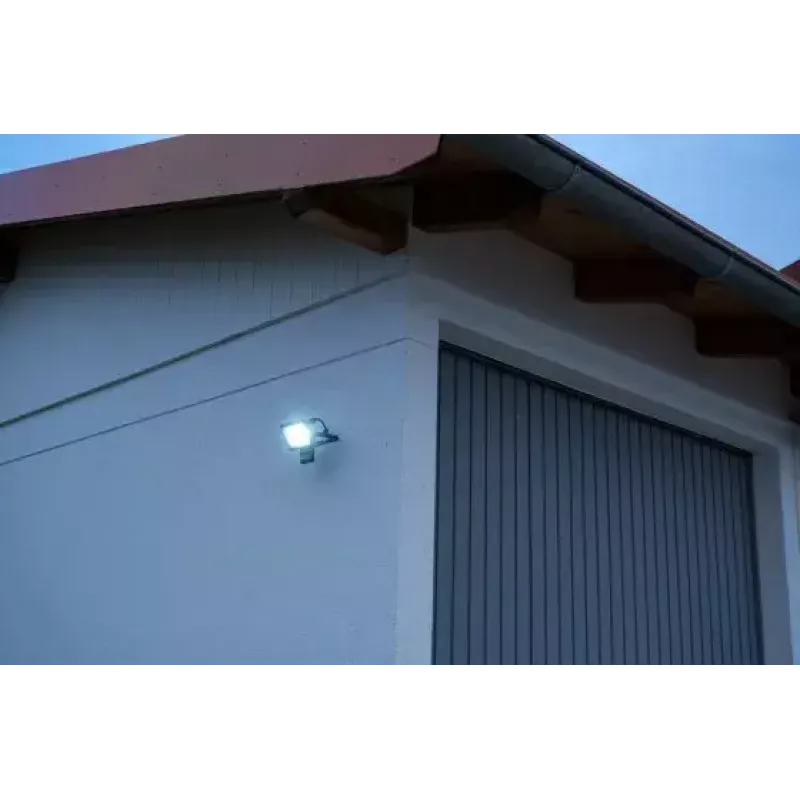 LED prožektorius Brennenstuhl JARO 3060 P 20W 2300lm 6500K su judesio detektoriumi