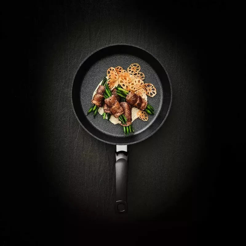 Universali keptuvė Fissler Adamant Comfort Round 24 cm Juoda