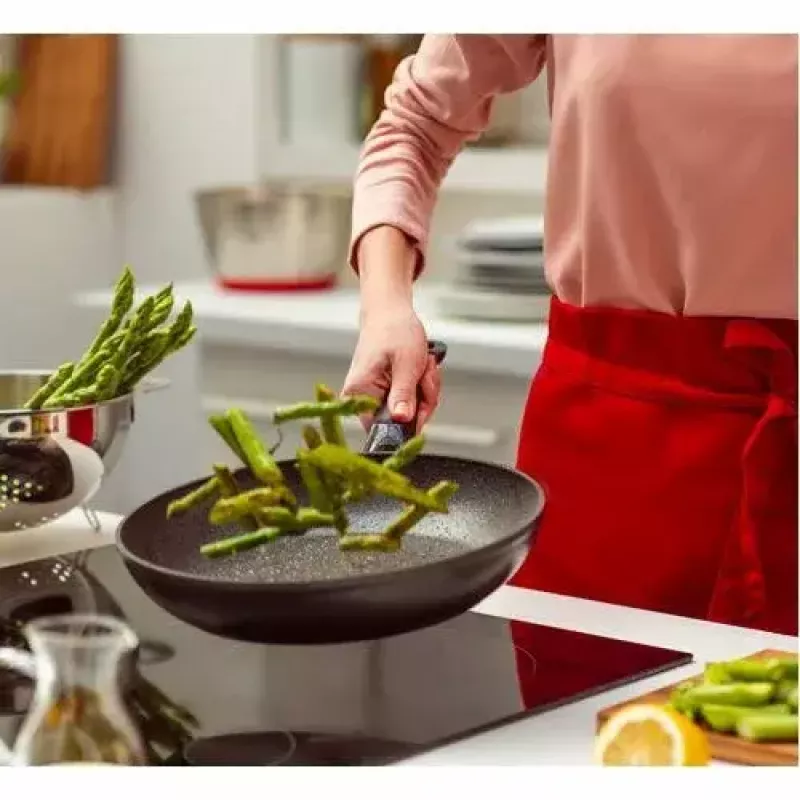 Universali keptuvė Fissler Adamant Classic Round 24 cm Juoda