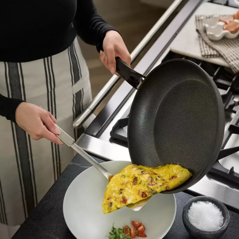 Universali keptuvė Fissler Adamant Classic Round 28 cm juoda