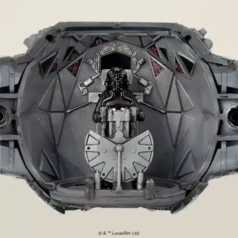 Plastikinis modelio rinkinys REVELL TIE Interceptor 1:72 – surinkimo modelis demonstravimui