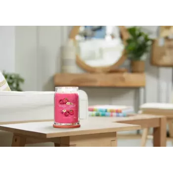 Žvakė vaškinė Yankee Candle Cylinder Raspberry Crimson – aukštis 157 mm, skersmuo 93 mm, svoris 567 g, 1 vnt.