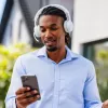 Ausinės Logitech Zone Wireless 2 ES – belaidės (Bluetooth) ir laidinės, USB-C, supraauralinės, 1,5 m laidas, balta, 212 g