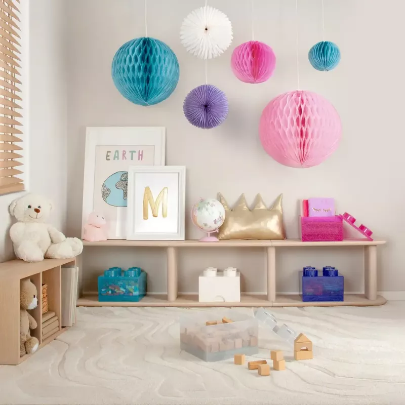 Room Copenhagen Storage Brick 4 Top Lid Glitter šviesiai mėlyna / permatoma LEGO stiliaus dėžė