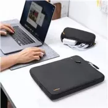 Tomtoc TOM-A13-C12D apsauginis rankovių komplektas 13 colių MacBook Pro/Air – juoda