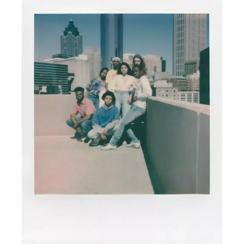 Analoginė momentinė kamera POLAROID Now Gen 3 Geltona (modelis 9158)