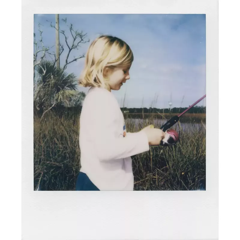 Analoginė momentinė kamera POLAROID Now Gen 3 Geltona (modelis 9158)