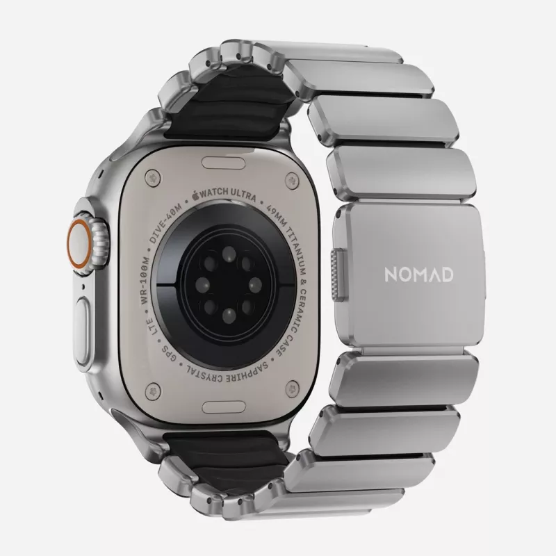 NOMAD Stratos Band – titano apyrankė, skirta Apple Watch 49 mm, su FKM įdėklu (natūralus titanas, juodas FKM)