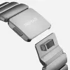 NOMAD Stratos Band – titano apyrankė, skirta Apple Watch 49 mm, su FKM įdėklu (natūralus titanas, juodas FKM)