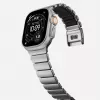 NOMAD Stratos Band – titano apyrankė, skirta Apple Watch 49 mm, su FKM įdėklu (natūralus titanas, juodas FKM)
